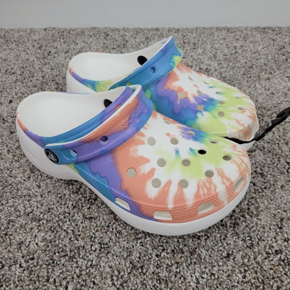 Crocs Classic Platform Tie Dye - Picture 4 of 9